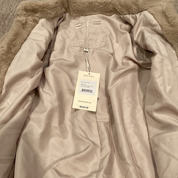 Tyler Boe faux fur coat, Sz XS - Picture 5 of 6